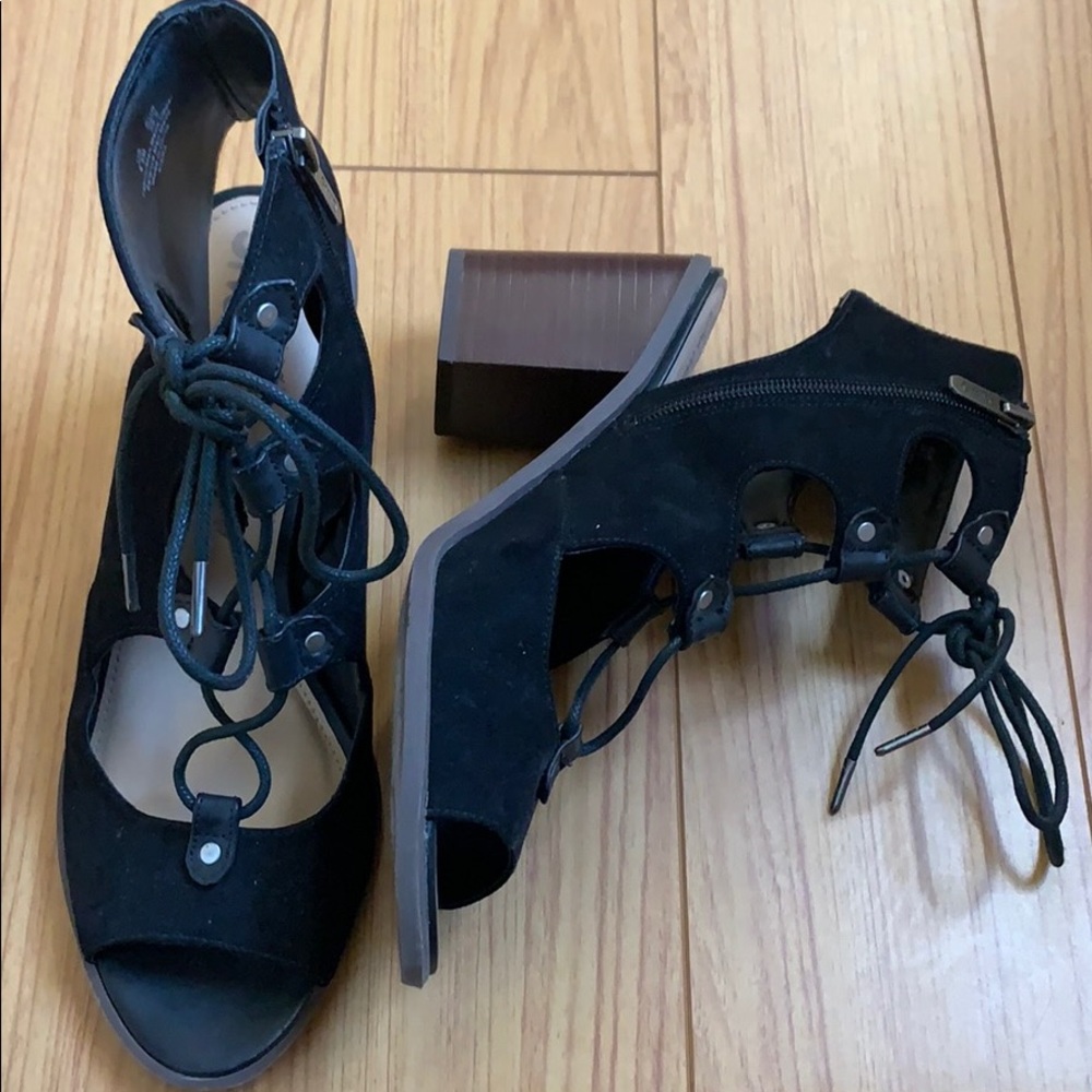 Black sandals Circus by Sam Edelman.